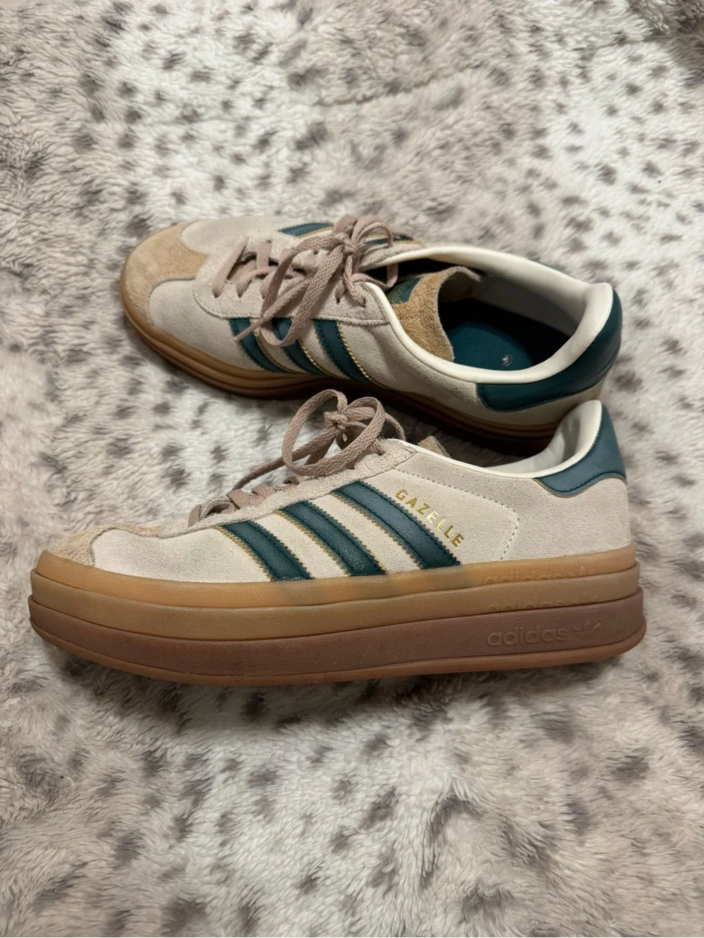 adidas classic gazelle